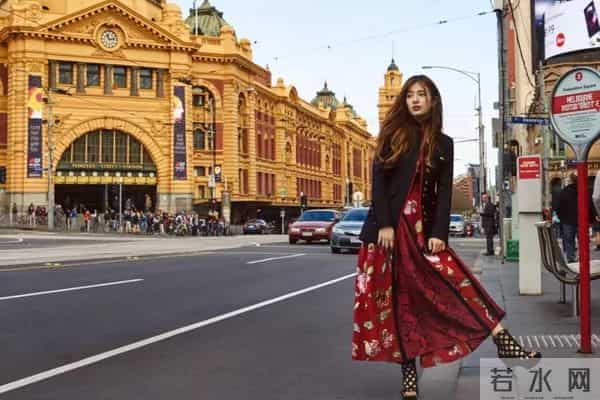 出道9年，25岁秀智成250亿韩剧女主，但生活才是她最好的事业