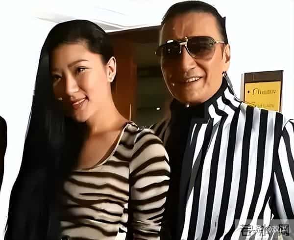 被谢贤养了12年，用青春换来2000万的Coco，已经走上了另一条道路