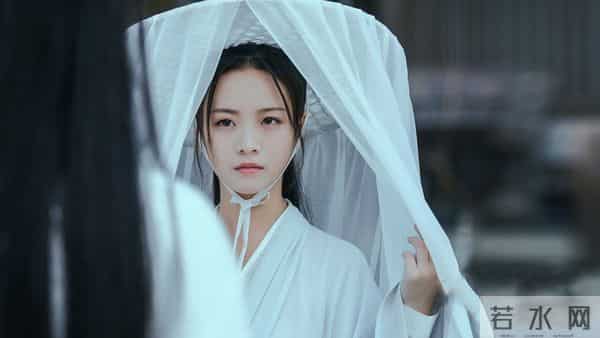 同样背靠京圈,把关晓彤、刘浩存和徐静蕾放在一起,差别就大了