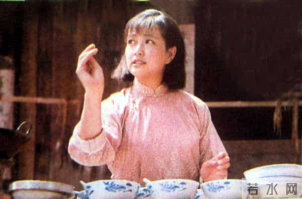 刘晓庆：我与谢晋导演没有私生子，他荣光背后尽是泪和痛