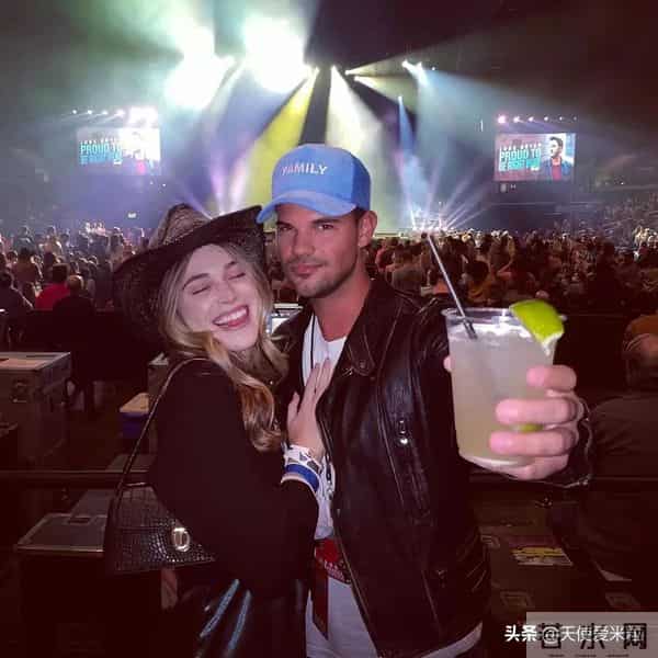 “狼人”泰勒·洛特纳低调订婚,《暮光之城》三主角如今怎样了?