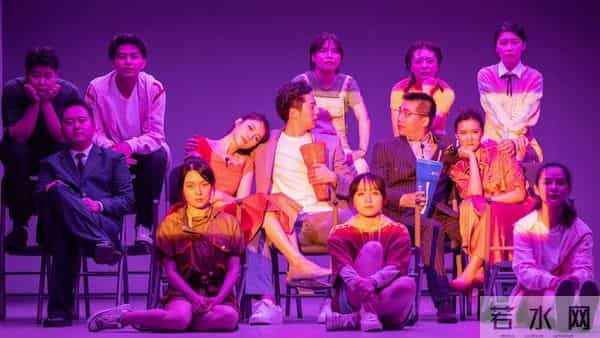 “学霸”秋香与“纨绔”伯虎爱情过招，苏滑版《新唐伯虎点秋香》逗趣上演