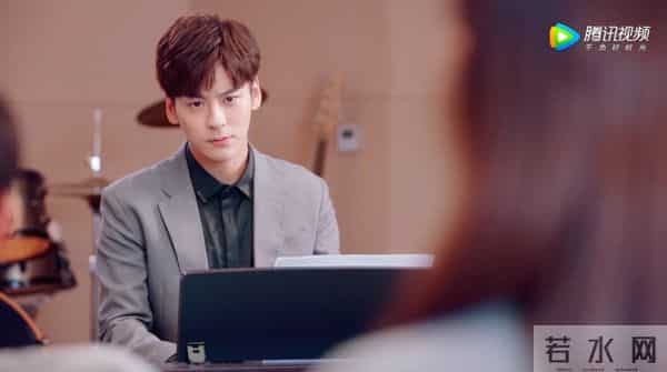 中韩明星撞脸排行,张根硕汤唯第一,竟然没有陈翔李准基