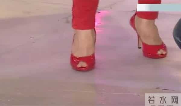 罗霈颖专撩25岁小鲜肉,只恋爱不上床:女子无情便是王