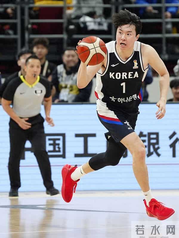 韩媒：李贤重率韩国“复仇” 赛后发布会中国媒体安静得像图书馆