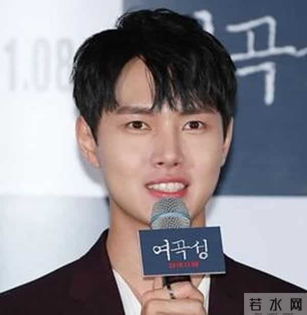 《屋塔房王世子》10年后，2人退圈，1人离婚，2女主年近40未婚