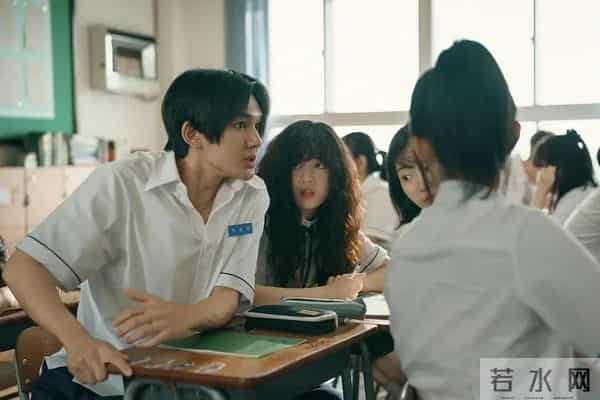 【电影】《卷卷初恋》1998 校园，自卑少女告白引发心动罗曼史