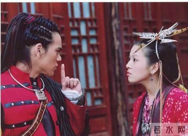 刘品言:逃跑2次,被“初夜门”逼退圈,走到今天怪谁呢?