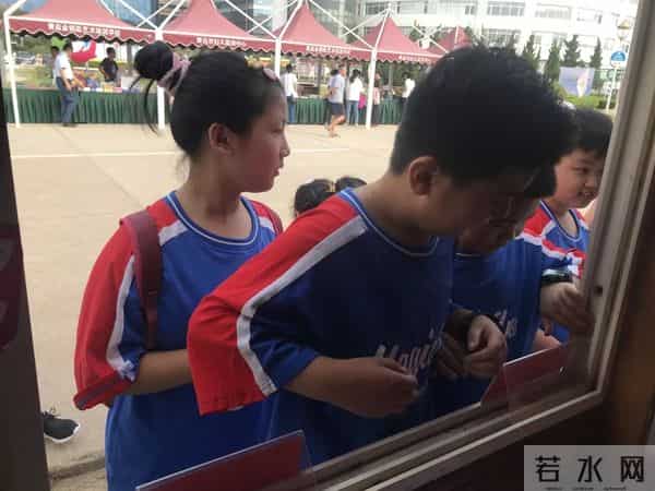 爱心助学公益大集——“爱交换”儿童跳蚤大集第51期