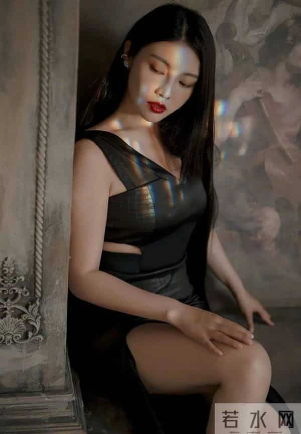 美艳风情，盘点中国十大最美足球宝贝。天使面庞与魔鬼身材并存！