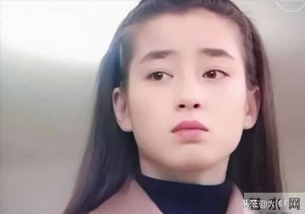 日本女神18岁“一脱成名”,身姿曼妙曲线优美,是被亲妈出卖