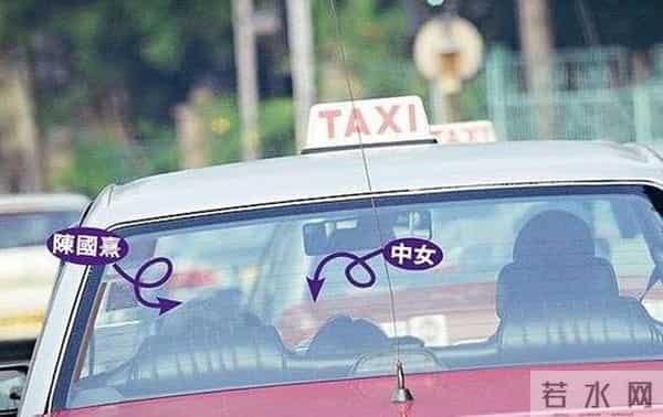 香港一慈善晚宴众星云集！何超琼与同性密友同台，叶童夫妇罕合体