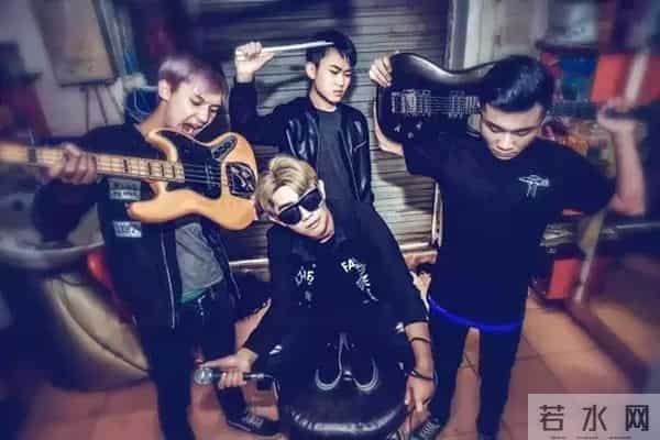 南域之声胖鸟音乐节“520”激情开唱 爱TA就带TA来