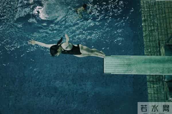 全红婵伤愈归来首秀就奇冠,这波操作真燃到爆