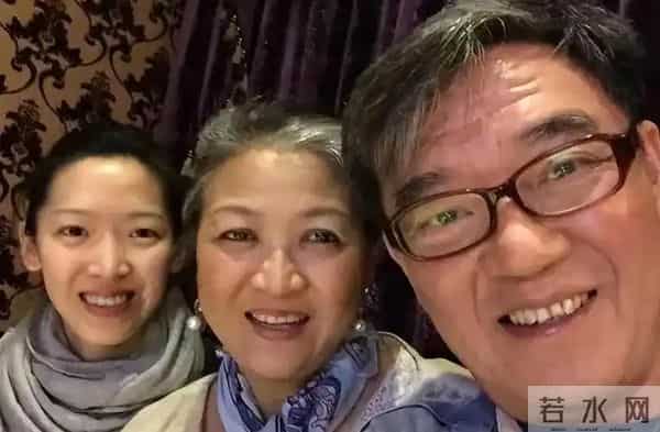 老戏骨李立群借酒消愁,37岁大儿子,35岁女儿和小儿子都未结婚