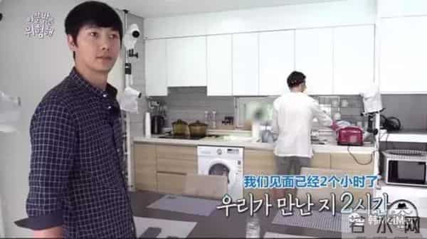 Show丨这节目找来了一堆严重社交障碍的死宅