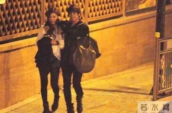 出道获顶级资源仍不火，被称为票房毒药，后因为贫困家庭捐款圈粉