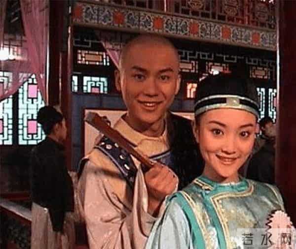 李小璐的堕落史，她的故事远比你想得“更毁三观”