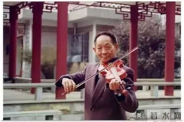 科比与周杰伦同台秀过琴技，这么多名人都会乐器，王力宏会得最多