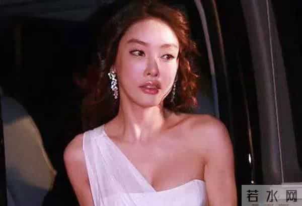 张紫妍事件再发酵，请愿人数已超57万，娱乐圈终有第一个人发声