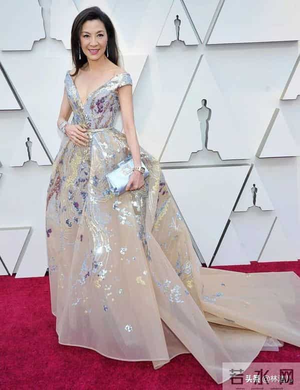 10年来，谁是奥斯卡红毯最佳造型？“大表姐”一摔抢去了所有风头