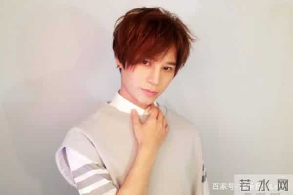 陈奕天模仿蔡依林创作长达20分钟节目回顾爸爸妈妈的不易