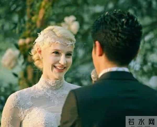 “白富美”李白：五洲辣妹，北大博士，为何能让撒贝宁神魂颠倒？