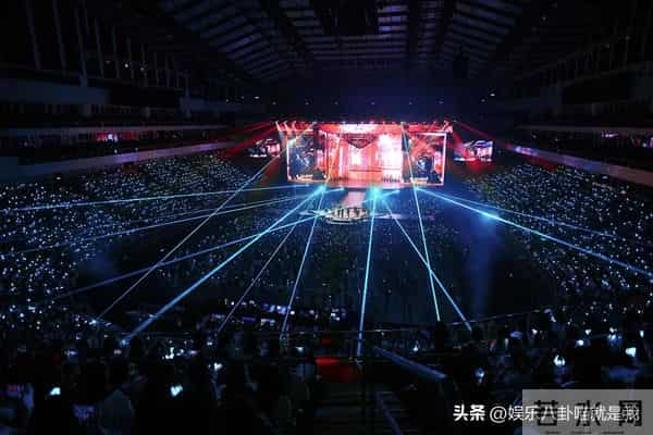 SUPER JUNIOR亚洲巡演持续火爆 不愧是韩流男团