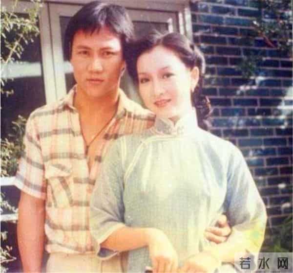 赵雅芝的杂乱情史,和黄锦燊人前恩爱的背后,很是醉人