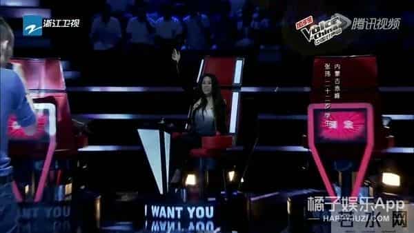 还记得《中国好声音》的张玮吗?他在这部剧里跑龙套?