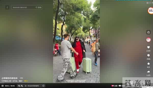 博主模仿李湘冲上热搜,李湘发文晒瘦身照回击,看来她也坐不住了