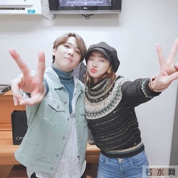 李洪基今日入伍！好友金秀贤、朴信惠到场为他加油打气