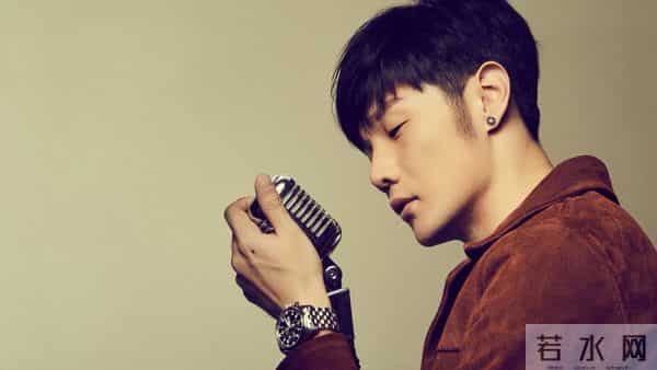 悉尼街头浪漫散步:李荣浩红发抢眼,杨丞琳相伴甜蜜满分