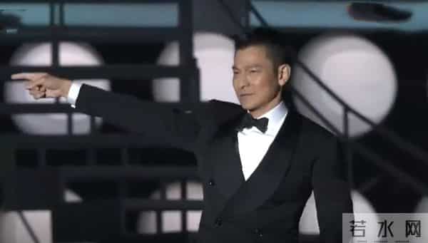 当“中国天王”出席韩国顶级颁奖礼,会是啥场面?网友:砸场子的