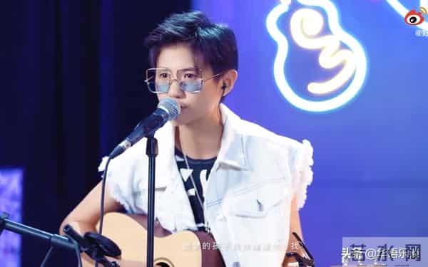 2011快女相聚聊今昔，自嘲最糊一届，心疼李斯丹妮与刘忻