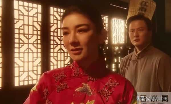 明明已经美得不可一世,却想不开去动脸,这4位女星全是反面案例