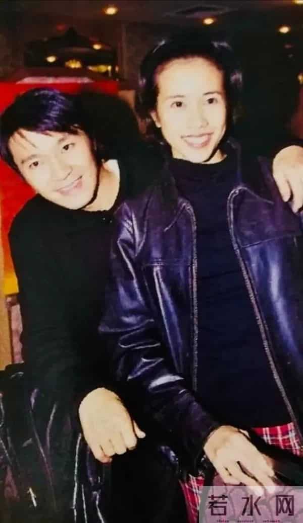 周星驰否认新恋情,称二人不熟,你还记得周星驰爱过的4个女人吗