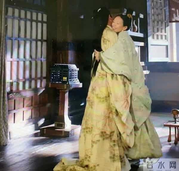 观众:我们连敷衍都不配吗?影视剧离谱穿帮镜头,看笑我也