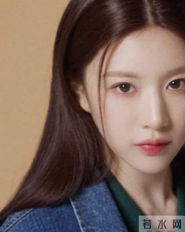 韩国的十大美女，一半性感妩媚，一半冰清玉洁，各个都是人间尤物