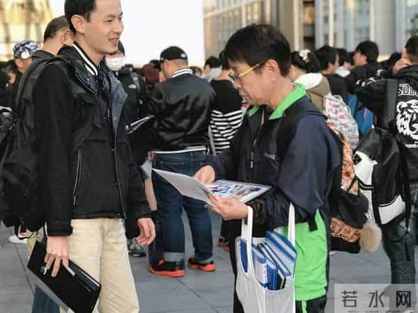 渡边麻友毕业演唱会:虚幻而完整的梦境