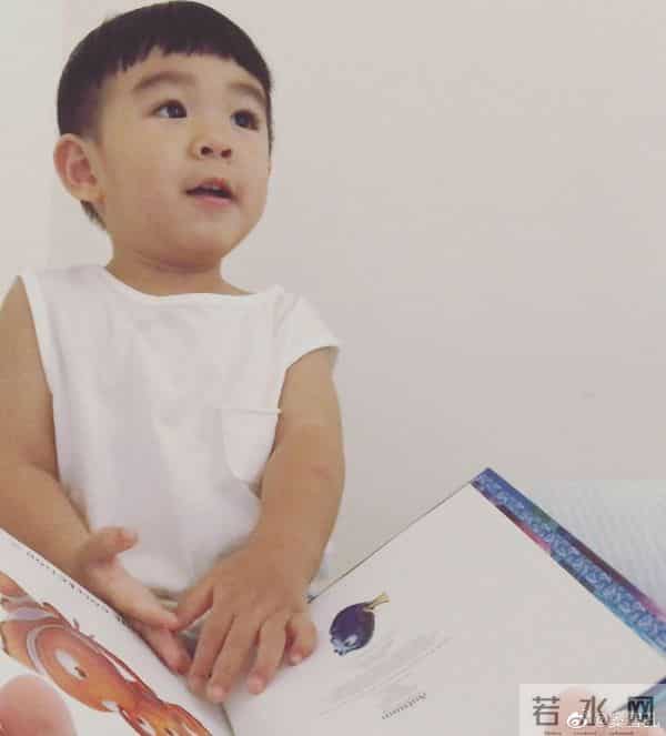 还记得《天外飞仙》里的上官浩琪吗？他现在长这样