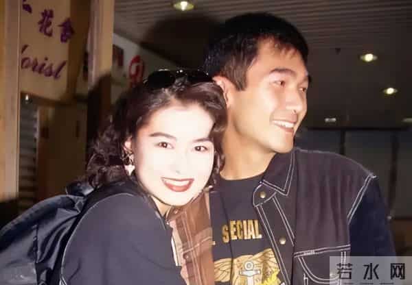 “最丑港姐冠军”莫可欣：成龙力推邵逸夫嫌弃，为方中信避孕12年