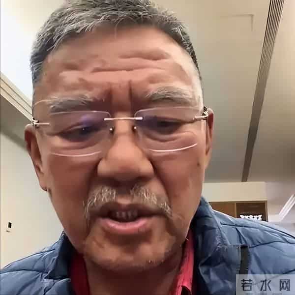 老戏骨李立群借酒消愁,37岁大儿子,35岁女儿和小儿子都未结婚