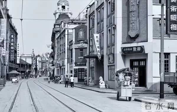 王吉:梅兰芳师妹,从京剧名角到老板,敢拍民国第一组裸体写真!