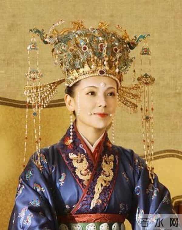 42岁刘涛新剧遭吐槽,开播28分钟就激吻?背后拥抱气氛好暧昧