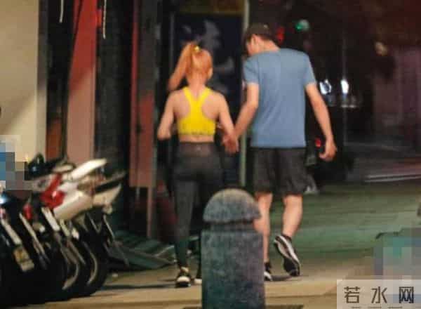 宅男女神郭书瑶被曝新恋情！深夜与神秘男吃火锅，牵手回家不避嫌