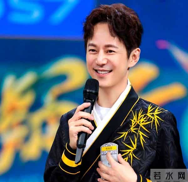 51岁无妻无子、半退休,看老好人何炅的现状,尴尬处境藏不住了