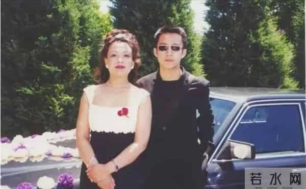 霸凌,出轨,大搞“淫乱派对”,原来大小S的所有丑闻都有迹可循