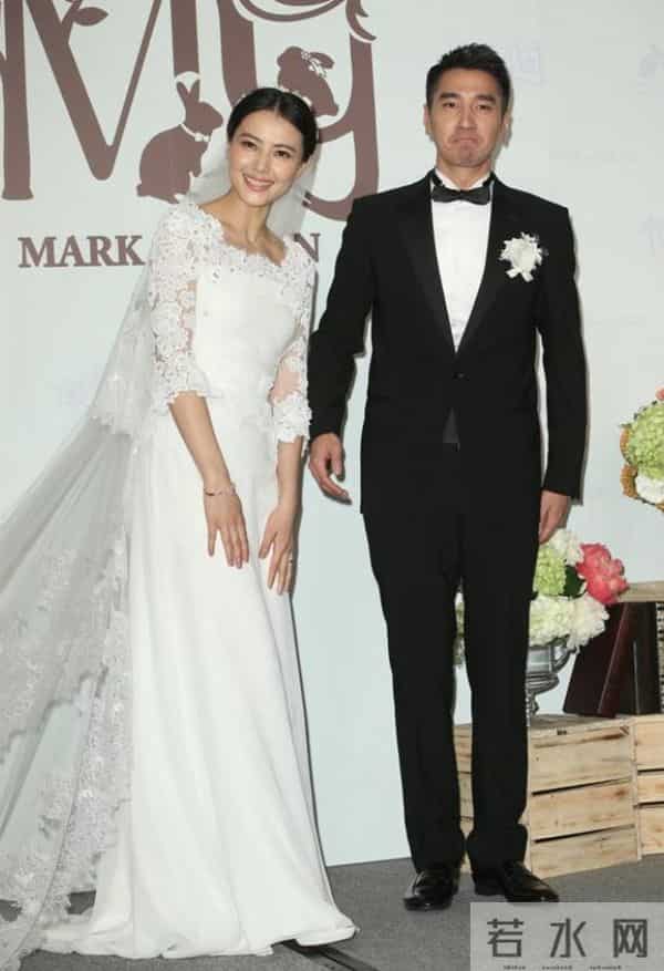 5任女友全是绝色美人，又娶大5岁国民女神，赵又廷到底有何魅力？