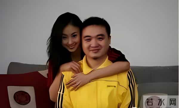 被前任一渣再渣，私密照两次外泄，车模兽兽看男人的眼光太差了